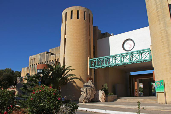 不是富爸爸,孩子只能读国内二流大学?(图4) 不是富爸爸,孩子只能读国内二流大学?(图4)